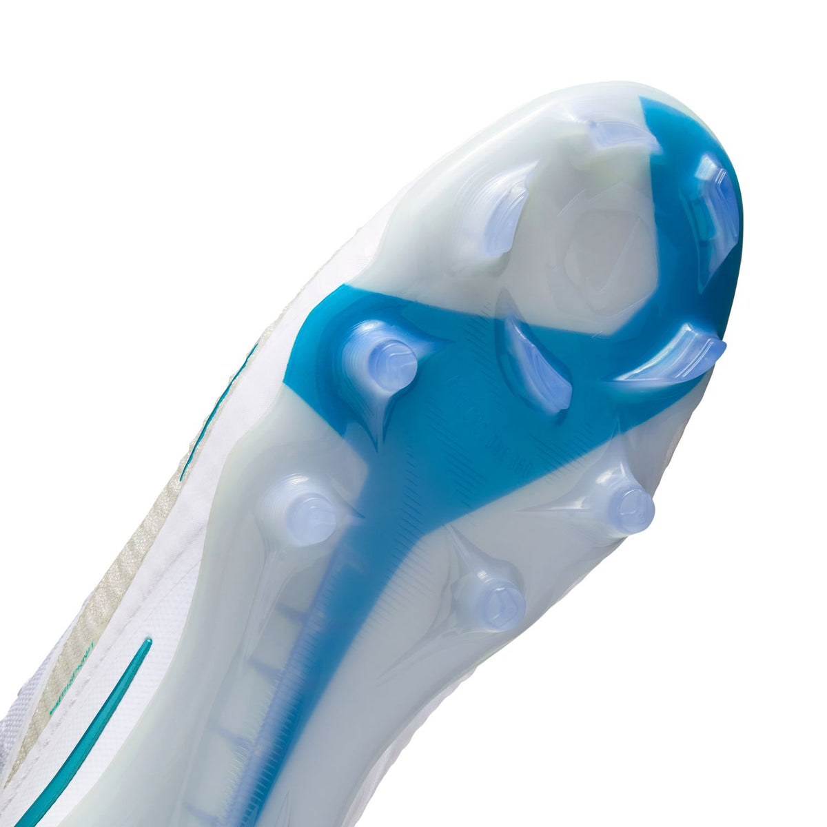 Phantom 6 Low Elite Firm Ground Soccer Cleats – outsole detail