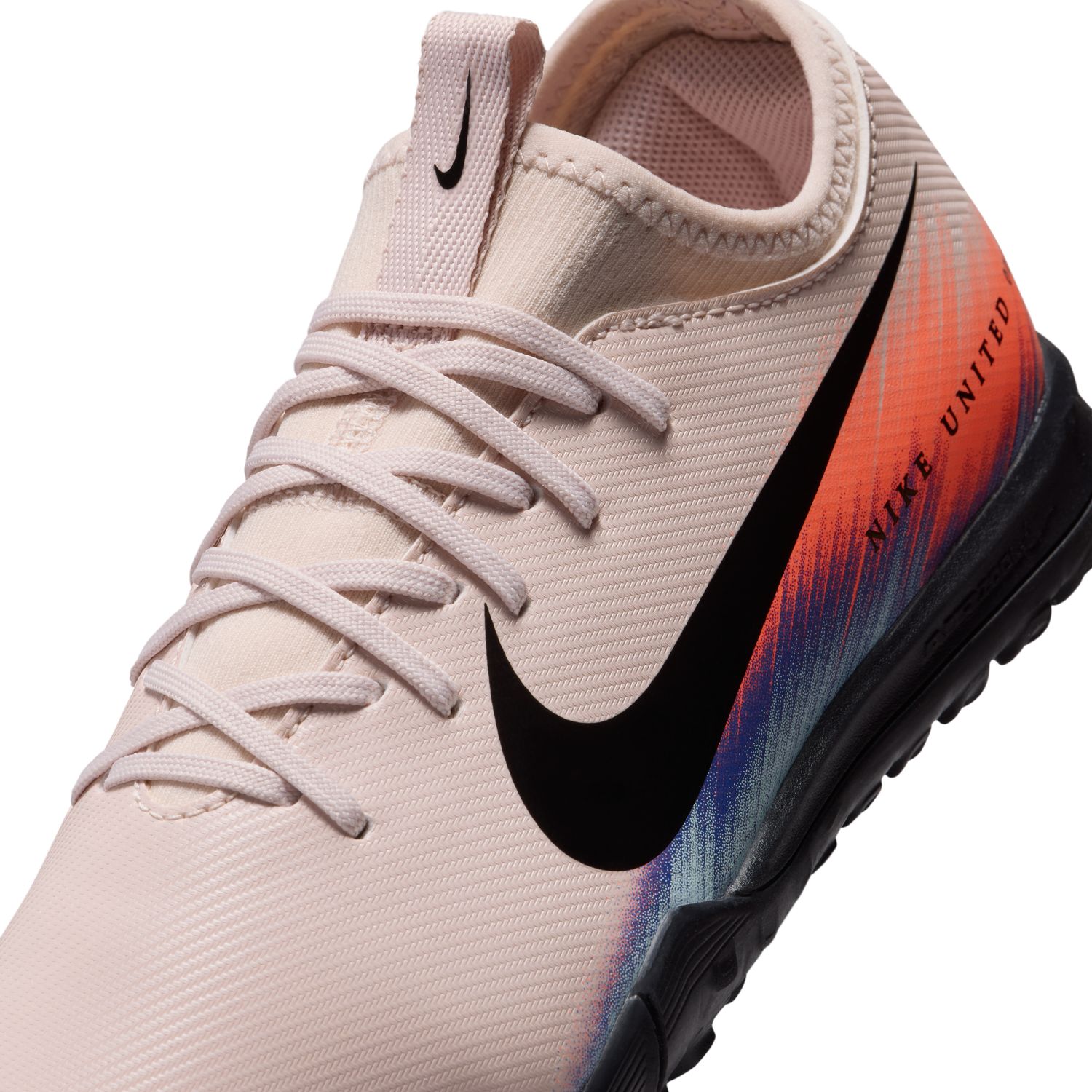 United Jr. Mercurial Vapor 16 Academy Big Kids' Turf Low-Top Soccer Shoes