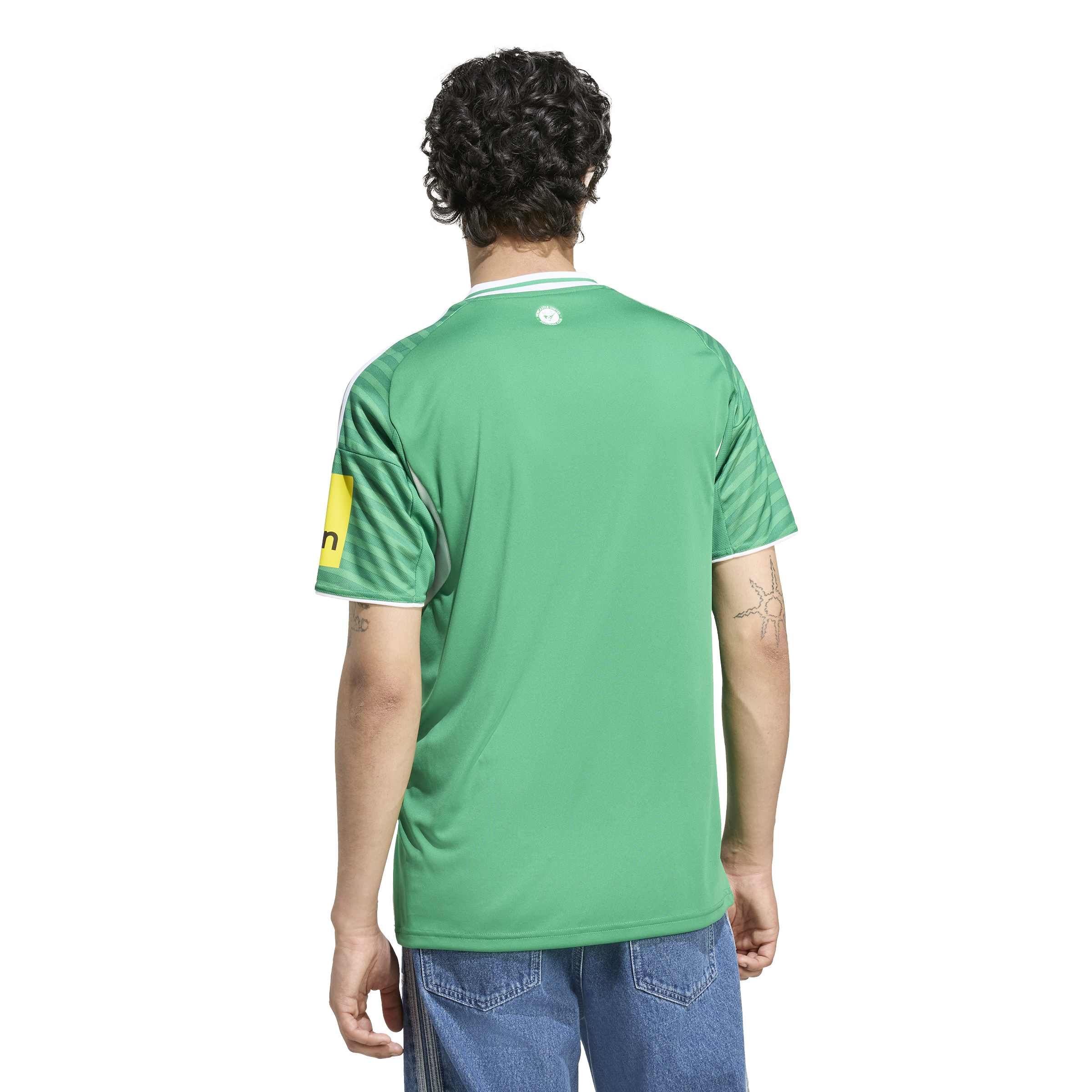 Newcastle 2025-26 Away Jersey