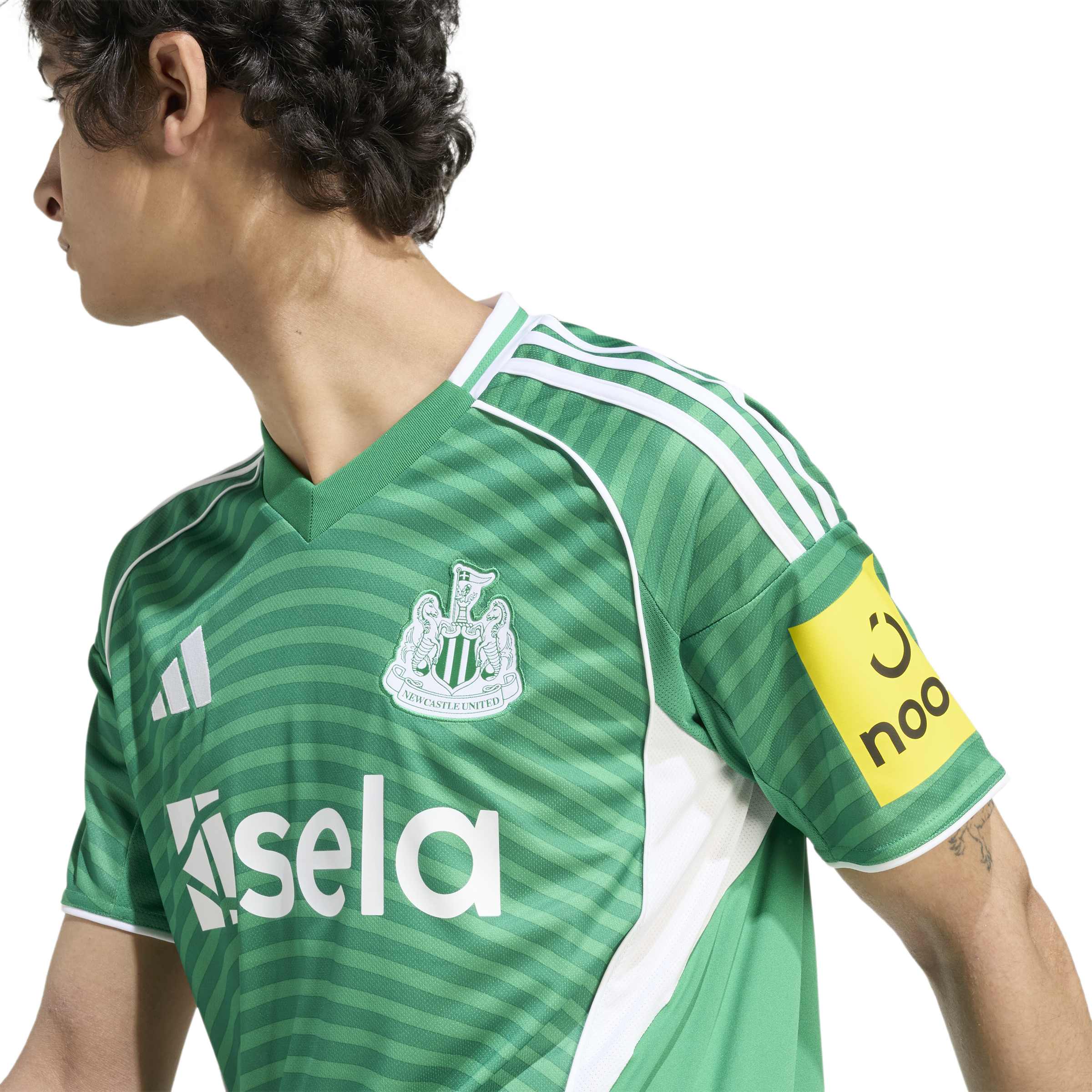Newcastle 2025-26 Away Jersey