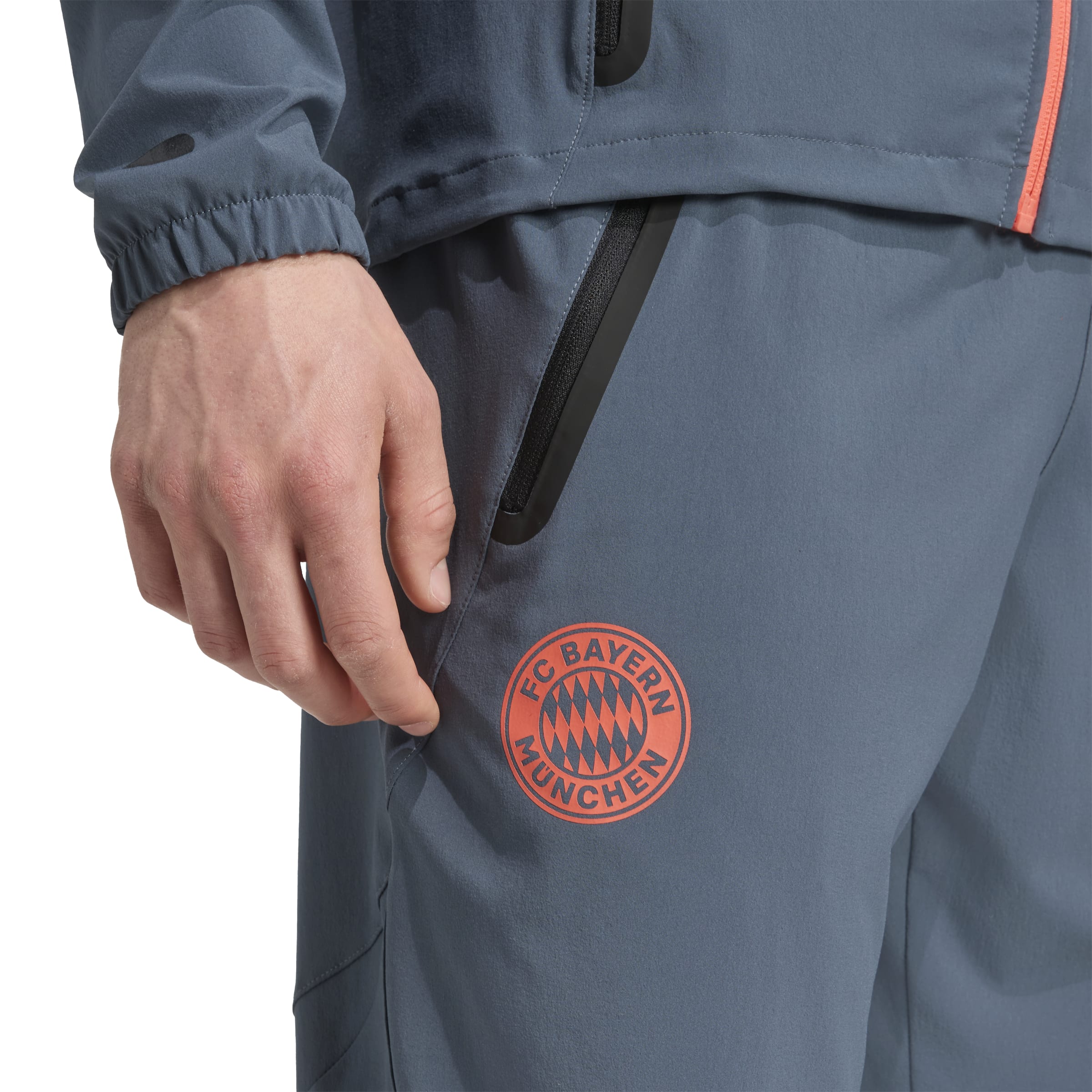 Bayern Munich 2025-26 Travel Pants