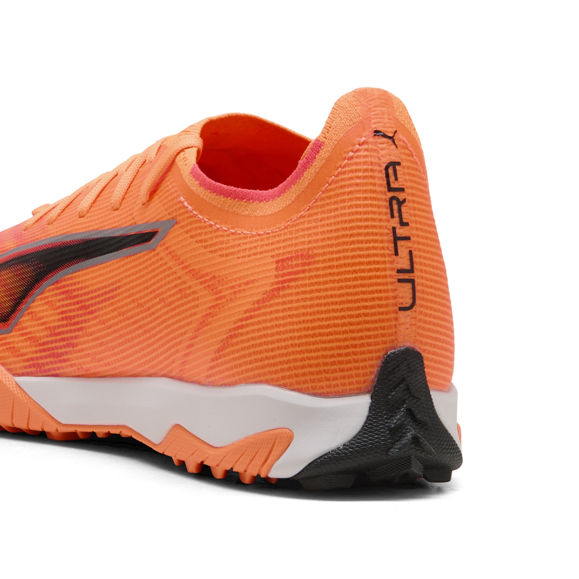 ULTRA 6 MATCH Turf Shoes