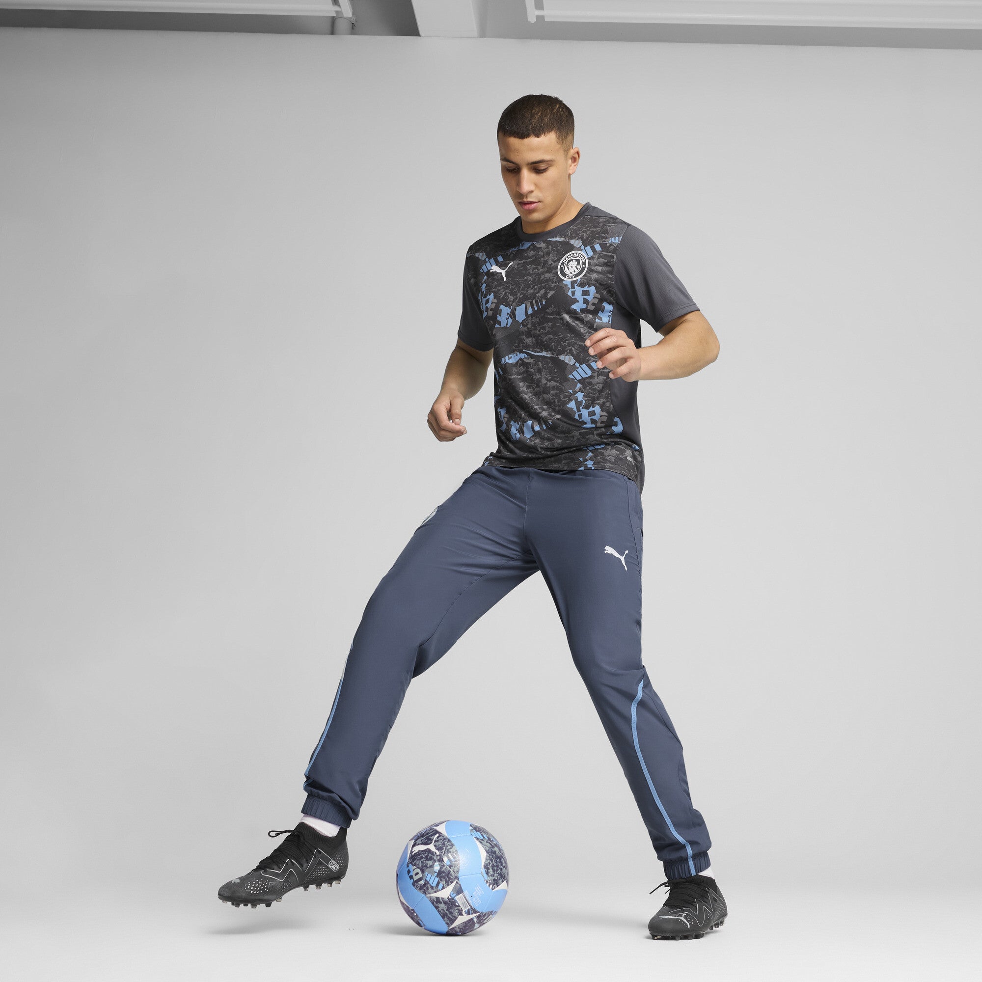 Manchester City 2024-25 Prematch Jersey