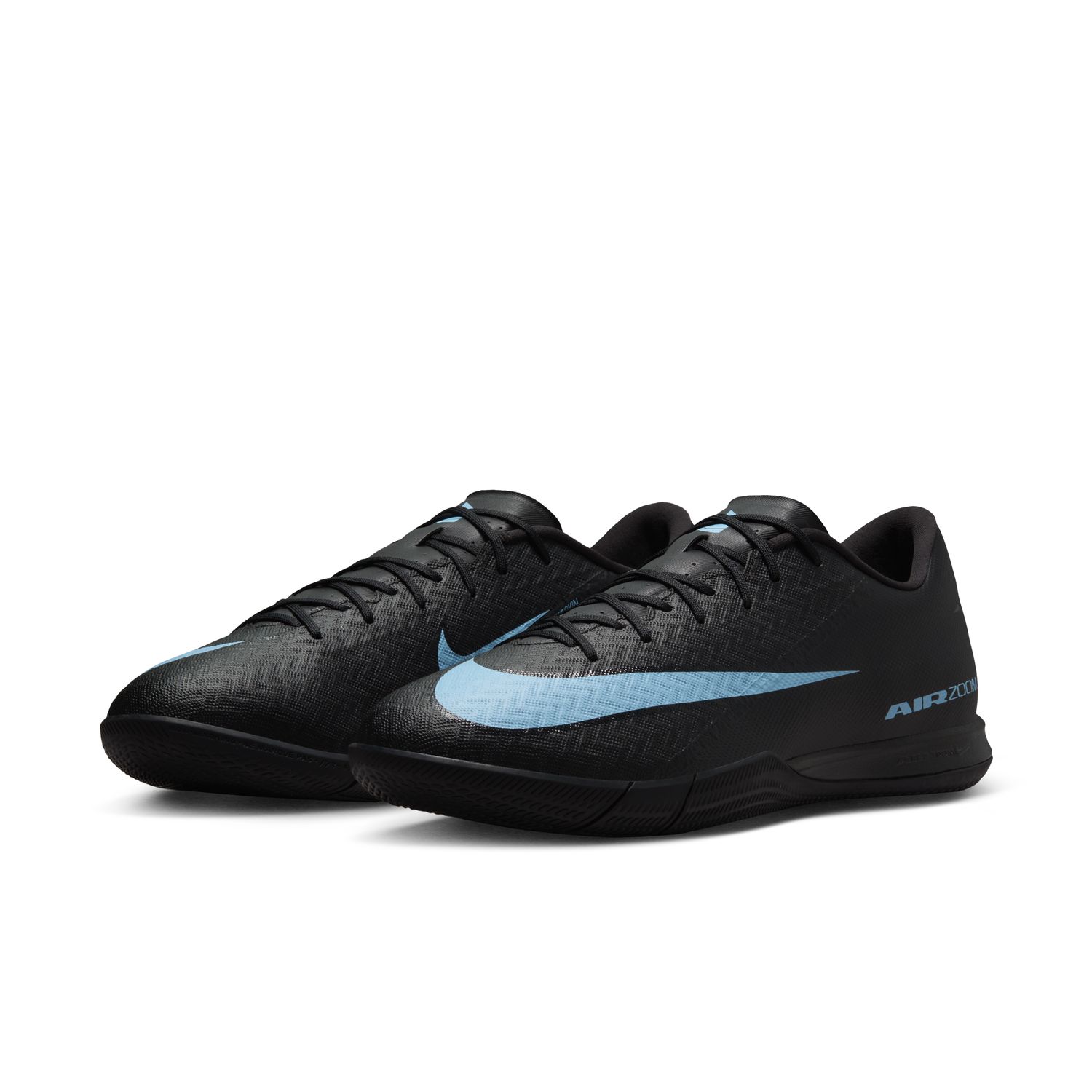 Mercurial Vapor 16 Academy Indoor/Court Low-Top Soccer Shoes