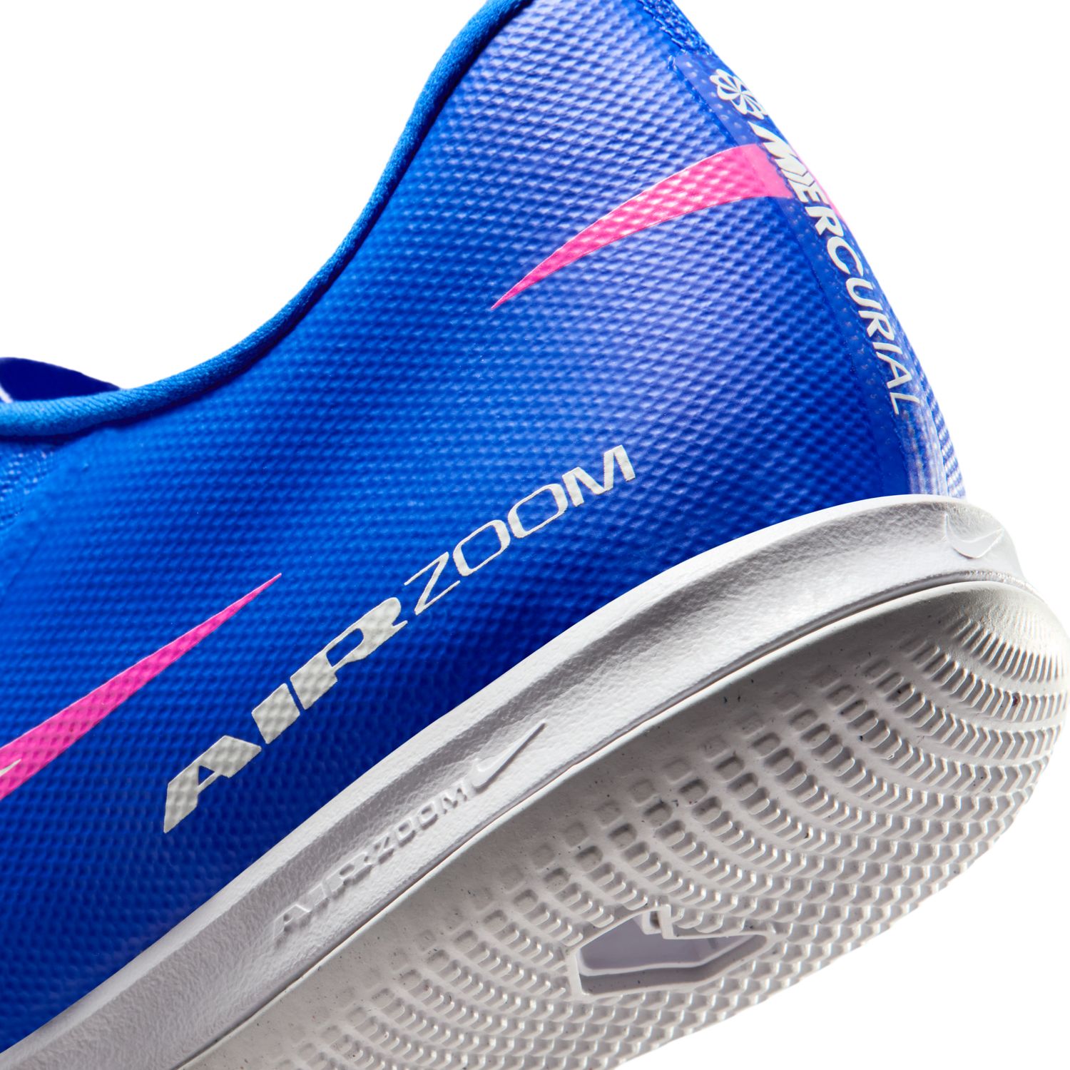 Mercurial Vapor 16 Academy Indoor/Court Low-Top Soccer Shoes
