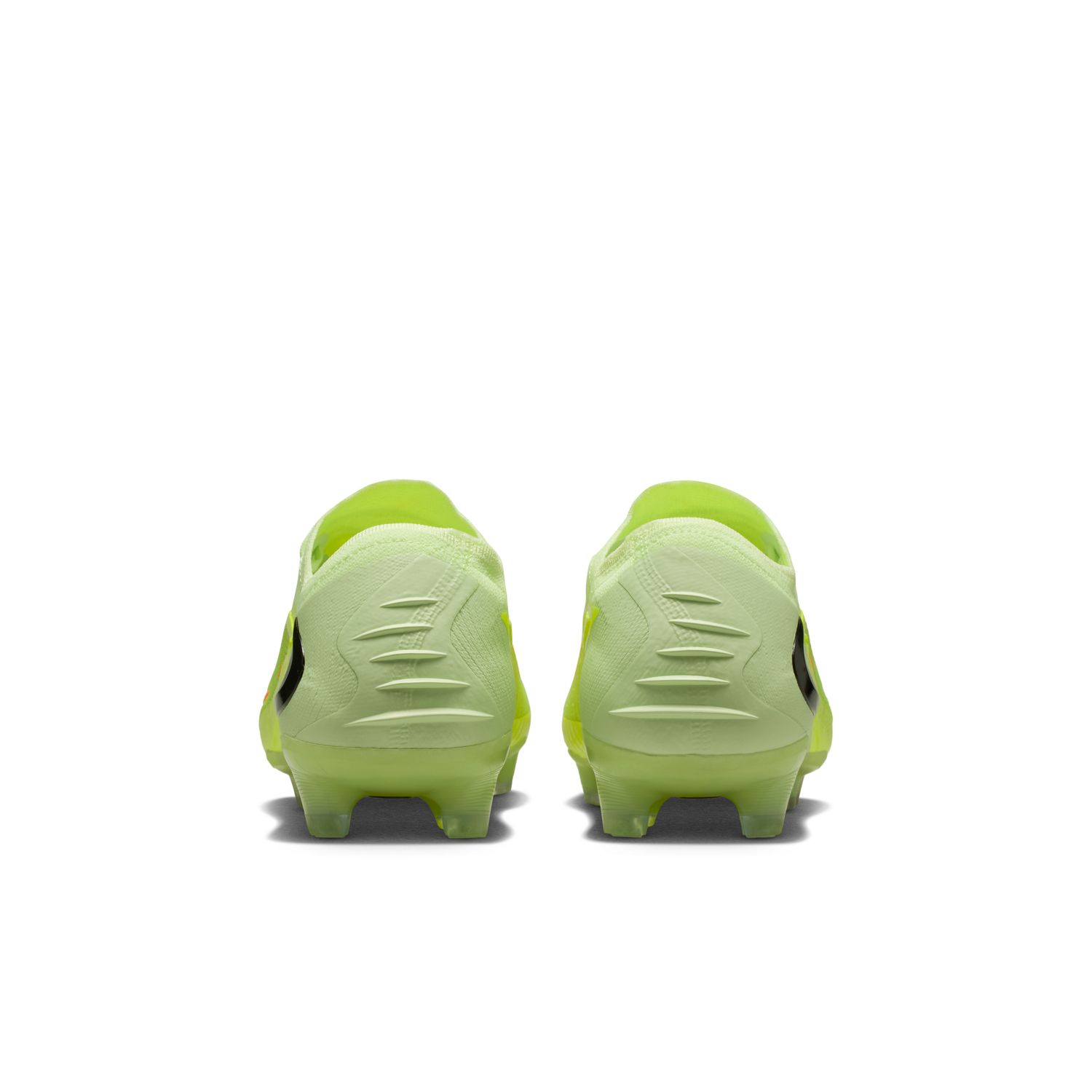 Phantom 6 Low Elite Firm-Ground Soccer Cleats