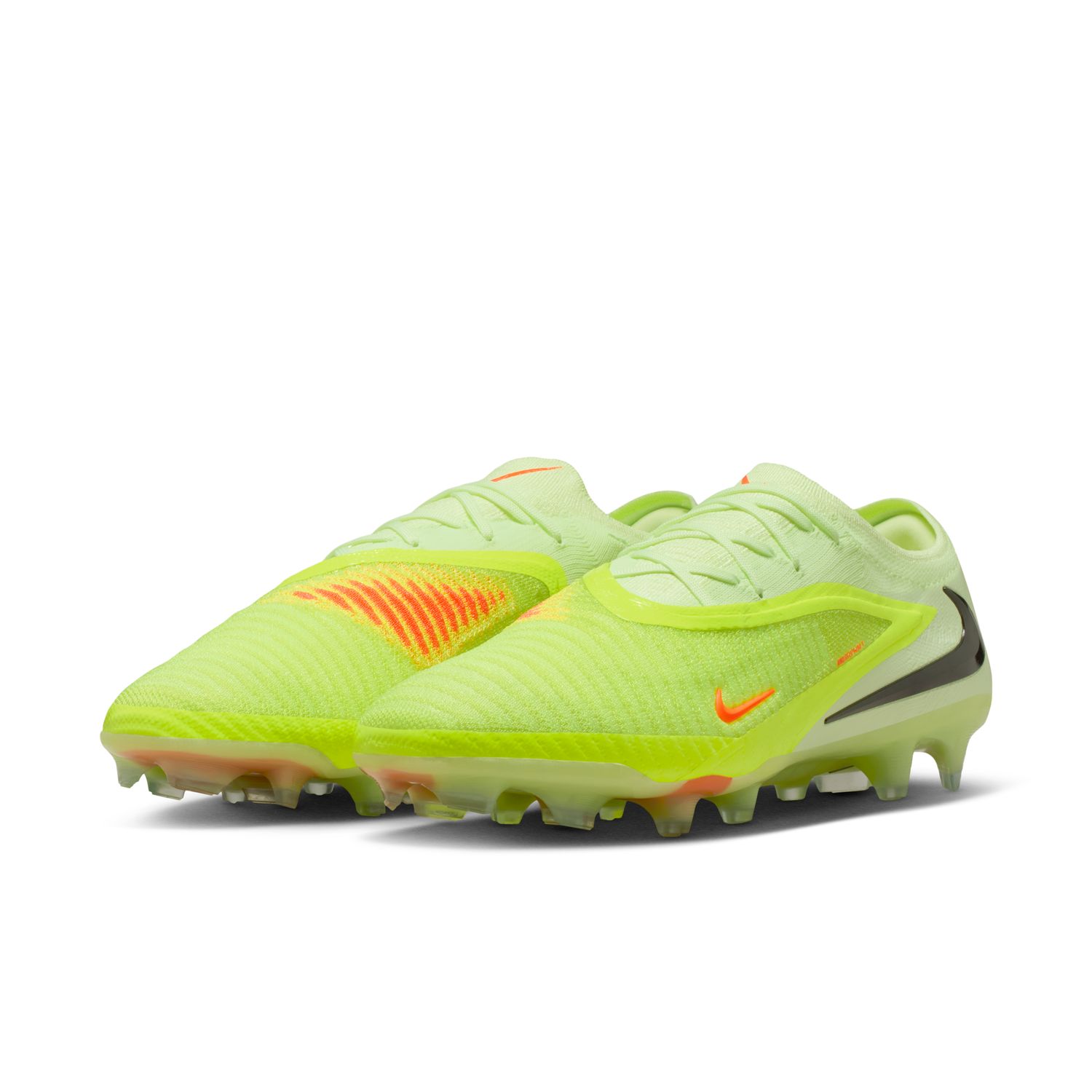 Phantom 6 Low Elite Firm-Ground Soccer Cleats