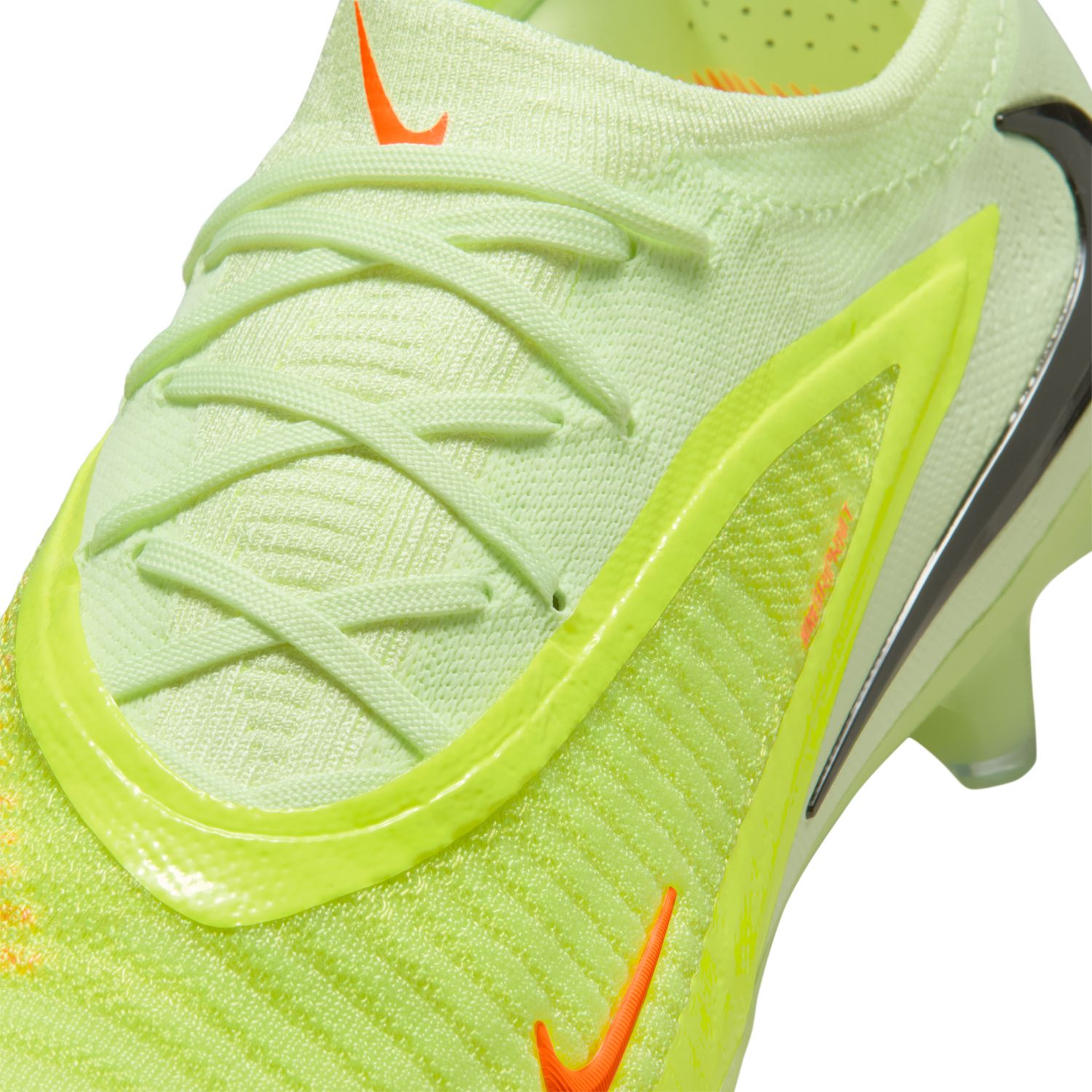 Phantom 6 Low Elite Firm-Ground Soccer Cleats