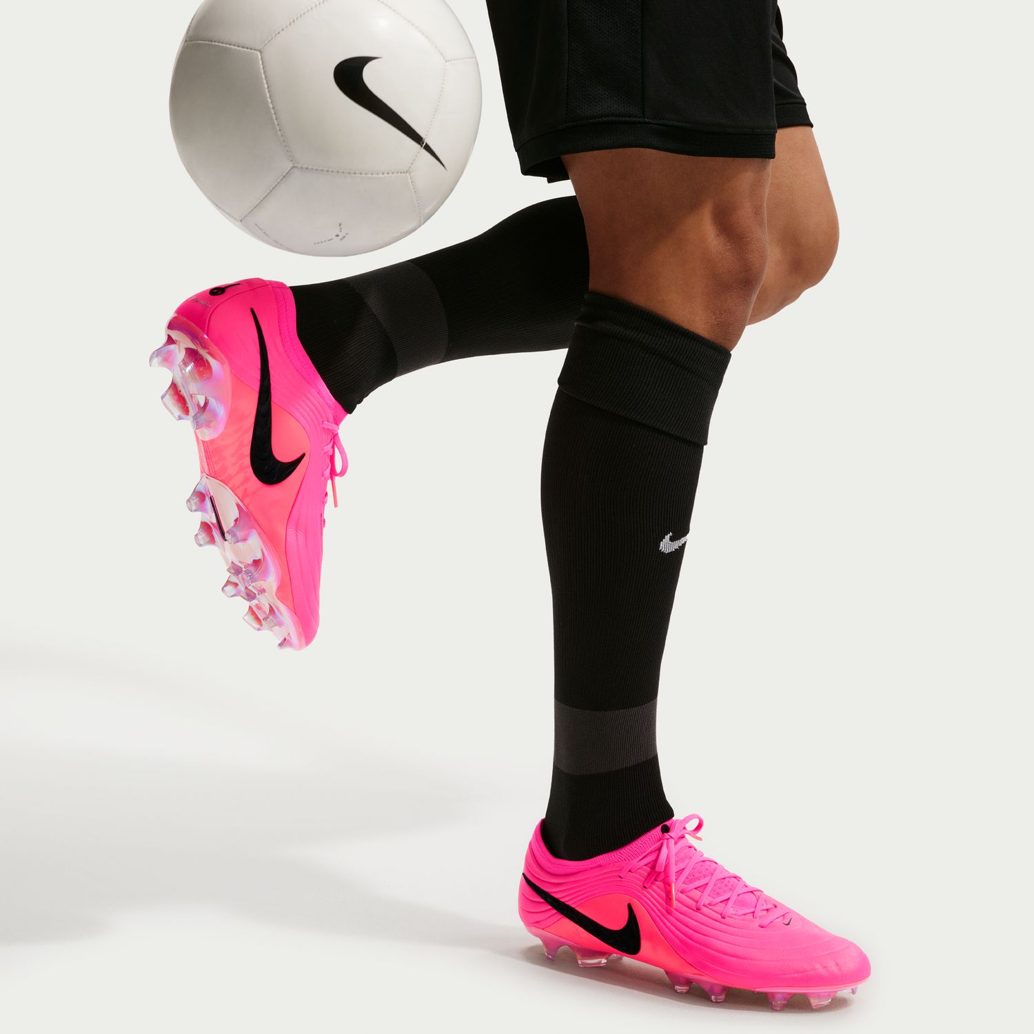 Tiempo Maestro Elite Firm-Ground Low-Top Soccer Cleats