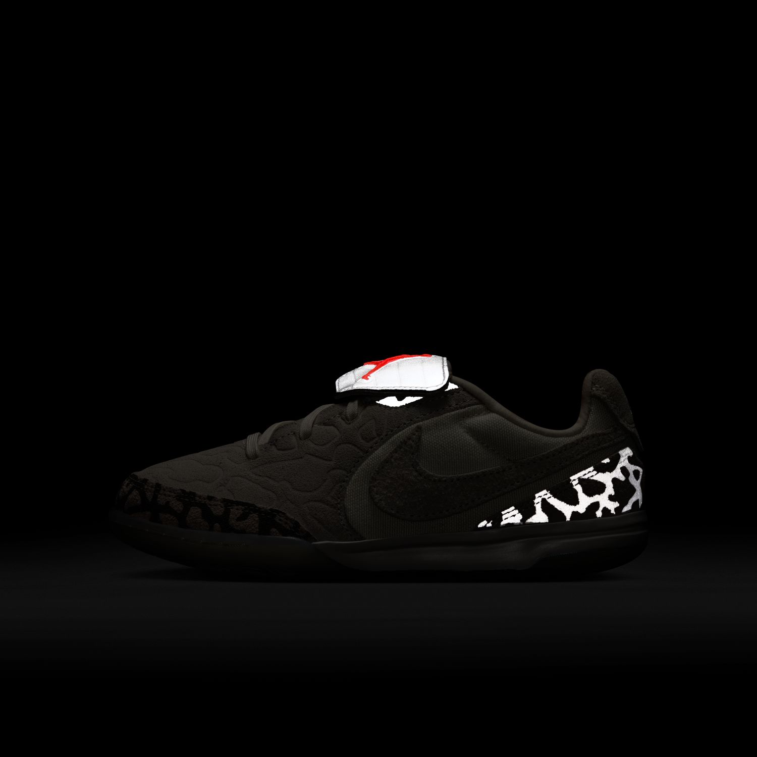 Jordan JR Tiempo Streetgato SE Kid's Indoor/Court Low-Top Shoes