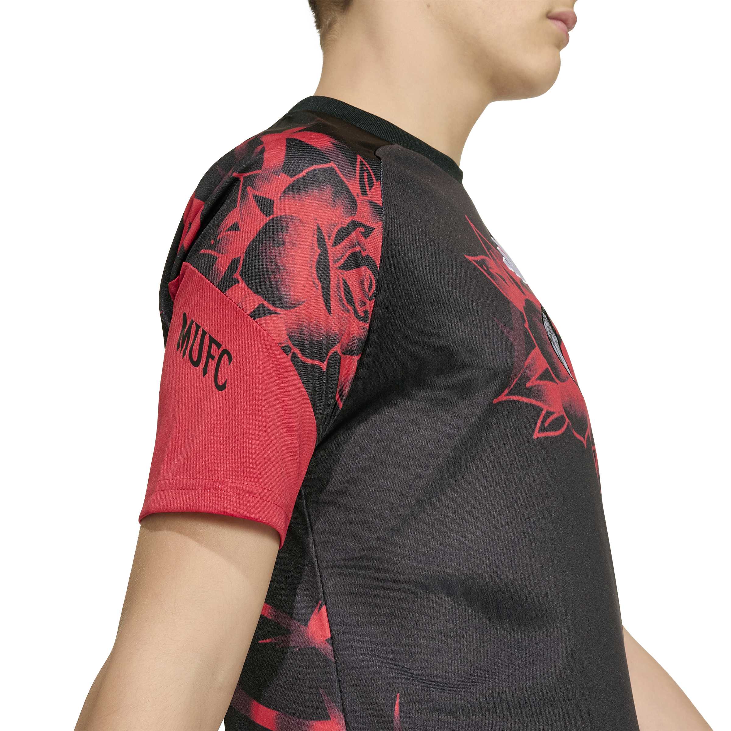 Manchester United 26/27 Pre Match Jersey Kids