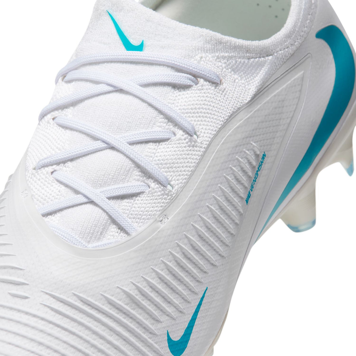 Phantom 6 Low Pro Firm Ground Soccer Cleats – upper detail