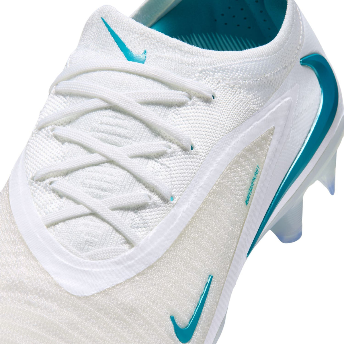 Phantom 6 Low Elite Firm Ground Soccer Cleats – upper detail